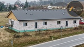 RD s bytovou jednotkou 5+kk (123m2), levá část domu, Mělník (situovaný mezi ulicí Na Průhoně a Pod Sirotčí)., cena 9900000 CZK / objekt, nabízí 