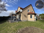 Prodej rodinného domu 5+kk, 155 m2 v obci Postřižín, ulice Šípková, cena 12500000 CZK / objekt, nabízí 