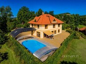 Rodinný dům 7+1 v naprostém soukromí, pozemek 5 036 m2 - Sázava, Čeřenice, cena 21700000 CZK / objekt, nabízí 