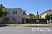 Prodej dvougeneračního rodinné domu 190 m2, pozemek 534 m2, cena 9986000 CZK / objekt, nabízí 