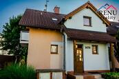 Pronájem rodinného domu 214m2, pozemek 352m2, cena cena v RK, nabízí 