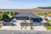 Prodej luxusní vily, 241m užitné plochy, novostavba, okres Nymburk, cena 20900000 CZK / objekt, nabízí