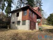 Prodej chaty o velikosti 40 m2 s pozemkem 450 m2 v obci Kabáty u Jílové u Prahy, cena 2490000 CZK / objekt, nabízí 