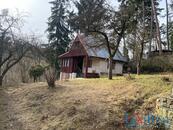 Prodej chaty o velikosti 40 m2 s pozemkem 450 m2 v obci Kabáty u Jílové u Prahy, cena 2490000 CZK / objekt, nabízí 