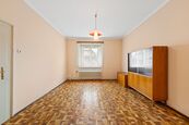 RODINNÝ DŮM 4+1 SE ZAHRADOU VE VELVARECH, cena 8499000 CZK / objekt, nabízí 