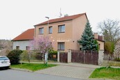Exkluzivní nabídka RD 6+1 244m2 s garáží, dílnou, sklepem, terasou a zahradou, Libušín u Kladna, cena 9500000 CZK / objekt, nabízí 