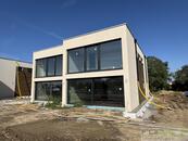 Prodej luxusního RD 4+kk, 154m2, Škvorec, cena 13380000 CZK / objekt, nabízí