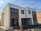 Prodej luxusního RD 4+kk, 154m2, Škvorec, cena 13380000 CZK / objekt, nabízí