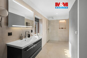 Prodej rodinného domu, 228 m2, Pchery, ul. V Ořechovce, cena 13490000 CZK / objekt, nabízí 