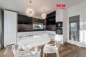 Prodej domu- mezonetové bydlení 5+kk, 112 m2, terasa, Ořech, cena 14900000 CZK / objekt, nabízí 