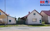 Prodej staršího RD v polabské krajině obce Kanín u Poděbrad s výborným spojením D11 do Prahy., cena 4950000 CZK / objekt, nabízí 