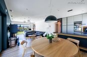 Prodej pasivního domu (A) 3+1 s bazénem, Praha východ - Mukařov, cena 18950000 CZK / objekt, nabízí 