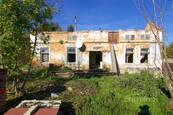 Rodinný dům v Bečvárech k rekonstrukci nebo demolici na pozemku 784 m2 - ideální investiční příležitost, cena 2990000 CZK / objekt, nabízí 