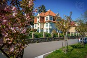 Prodej vily 341 m2 s pozemkem 1 614 m2, cena 31950000 CZK / objekt, nabízí