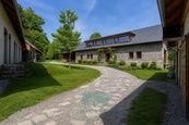 Prodej zemědělské usedlosti 952 m2, pozemky o výměře 29 554 m2, Vrchotovy Janovice, Rudoltice, cena 34900000 CZK / objekt, nabízí 