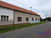 Prodej rodinného domu se zahradou a garáží, Žitovlice - Pojedy, cena 3790000 CZK / objekt, nabízí 