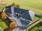 Prodej, Rodinný dům, Jesenice, cena 43800000 CZK / objekt, nabízí 