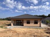 Prodej rodinného domu 120 m, pozemek 900 m, cena cena v RK, nabízí 