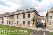 Prodej rodinného domu 460 m2 v centru Smečna, cena 8490000 CZK / objekt, nabízí 